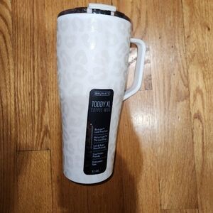 Brumate Toddy XL White Leopard 32oz